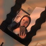 Nymue rose Maynard - @nymuerose - Instagram