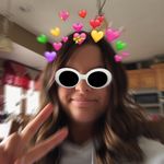 rose neal - @rosetheflowerwiththorns - Instagram