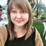 Rosie Rumsey (She/Her) - @rosebud.reading - Instagram
