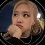 BLACKPINK - @rosesearsiie - Instagram