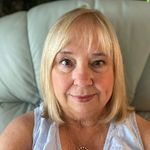 Rose Stern - @islandroses - Instagram