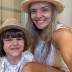 Rose Traversim - @rosetraversim - Instagram