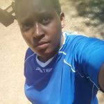 @rosewaringa02 - Instagram
