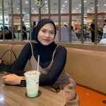 Rosi - @rosey_u - Instagram