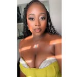 𝓡𝓞𝓢𝓔𝓛𝓨𝓝 𝓓𝓐𝓥𝓘𝓢 - @miz_roro - Instagram