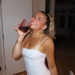 Rosie Marks - @rosieemarks - Instagram