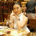 Rosie Trần - Facebook