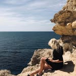 @roslyn.gillings_b1f - Instagram