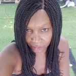 Roslyn James - @roslynjames066 - Instagram