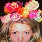 Roslyn Nelson - @thedesigner.roz - Instagram
