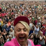 @rossantonycom129 - Instagram