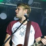 Rowan Collins - @rosey_acoustic - Instagram