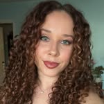 Roxanne Baker - @roxannethebaker - Instagram
