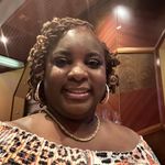 Roxanne Allen - @roxanne.allen.7 - Instagram