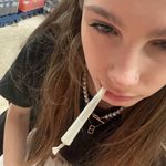 Roxanne Charette - @r0x.chr - Instagram