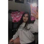 𝚁𝚘𝚡𝚊𝚗𝚗𝚎 𝙼𝚊𝚝𝚊 - @roxannevela - Instagram