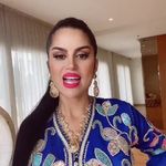 Roxanne Nixon - @roxanne.nixon.566 - Instagram