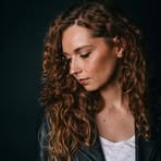 Roxanne Stone - Facebook