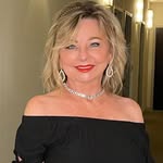 Roxanne Thomas - @rockin_skin_with_roxanne - Instagram