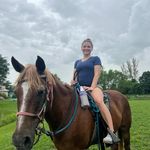 Beverly Roxanne Weeks - @beverlyroxannew - Instagram