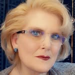 Carolyn Richmond - @roxiestone2010 - Instagram