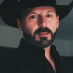 Roy Dinges - @roy_dinges_0 - Instagram