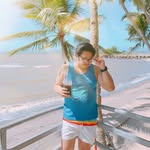 Roy B - @roy.totheworld - Instagram
