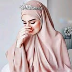 Roya Hashemi - Facebook
