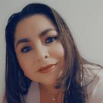 Rubi Valencia - @rubi_valecia - Instagram