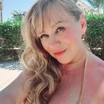 Ruby Carlson - @yukon_girl_lotus - Instagram