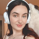 Ruby Hart 🌻 - @rubeeplays - Instagram