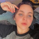 Pauline🦋 - @ruby_hood_ - Instagram