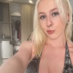 Ruby x - @rubyhutton_ - Instagram