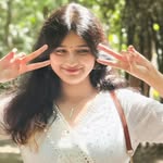 @rukminimenon.121 - Instagram