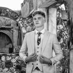 Robért Ford - Facebook