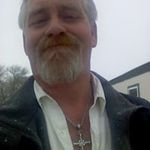 russell buck - @tiaries.fun - Instagram
