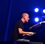 Russell Ferrante - Facebook
