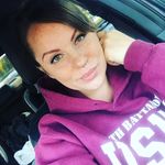 Buckingham Ruth - @buckinghamruth72 - Instagram