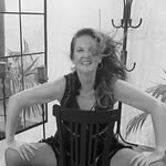 Ruth Hardy - @realwomenretreats - Instagram