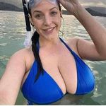 Ruth Hooks - @ruth.hooks.372 - Instagram