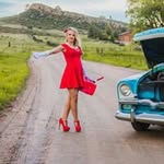 Ruthie Hostetler - @chilipepper309 - Instagram