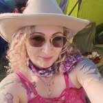 Ruth Lili Mai Parry - @skinnybumblebee - Instagram