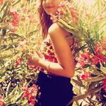 Ruth Storm - @wildeyeswander - Instagram
