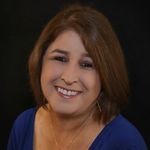 Ruth Strang - @scentsationalsunsetscents - Instagram