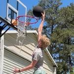 Ryan Neie - @ryan.knee25 - Instagram