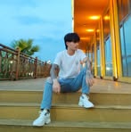 Ryan Leon - Facebook
