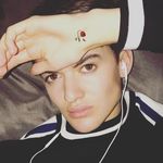 Ryan Reeves fan 💗 - @lewisryanhamilton - Instagram