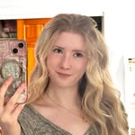 Sabine Daly - @sabine.colibriii - Instagram