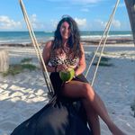 𝗦𝗔𝗕𝗥𝗜𝗡𝗔 𝗔𝗠𝗢𝗦 | 𝗧𝗥𝗔𝗩𝗘𝗟 𝗣𝗥𝗢 - @travelwith.sabrina - Instagram