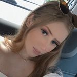 Sabrina Roberta blum - @s_bllum - Instagram